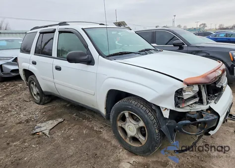 2007 Chevrolet Trailblazer Ls z USA, uszkodzony, nr VIN 1GNDT13S572304152
